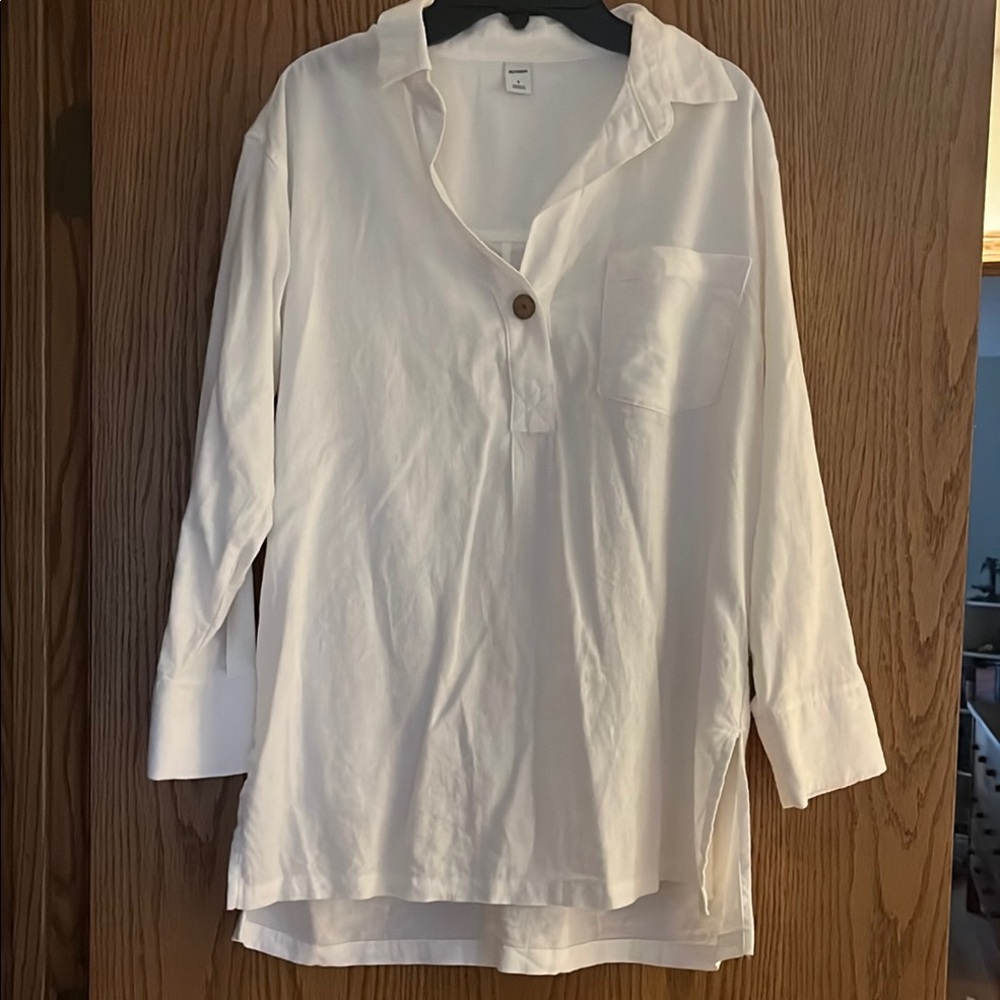 Old Navy White Linen Long Sleeve Button-Up Tunic